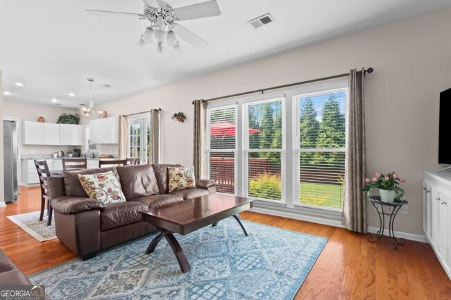 Building Photo - 304 Fairbrook Cir