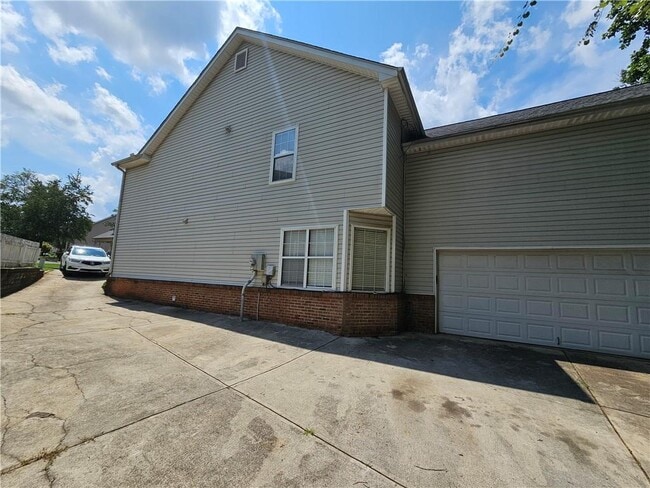 Building Photo - 3202 Heritage Walk Ln
