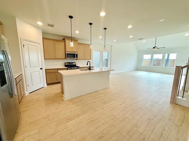 Building Photo - 2124 Rhodora Ave