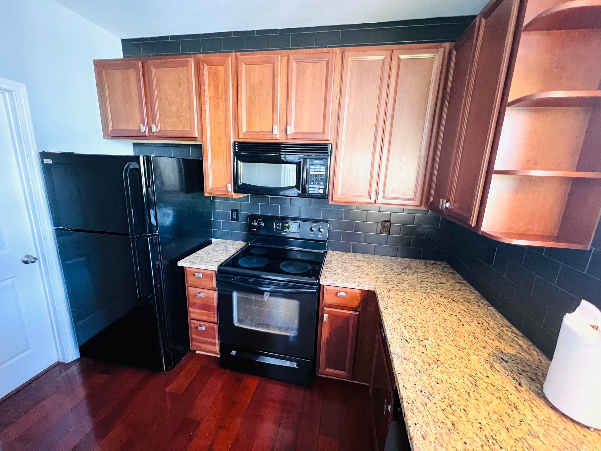 Building Photo - 3965 Picasso Ct