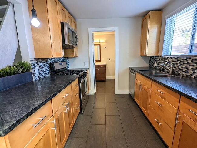 Building Photo - Rare North Park 1Bd/1Ba with Loft, Washer/Dryer, A/C & Private Outdoor Space