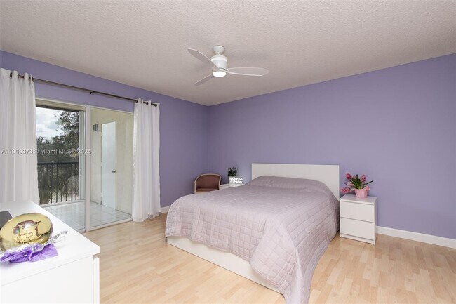 Building Photo - 4020 Crystal Lake Dr