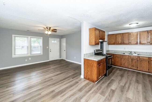 Building Photo - 1529 Marietta St
