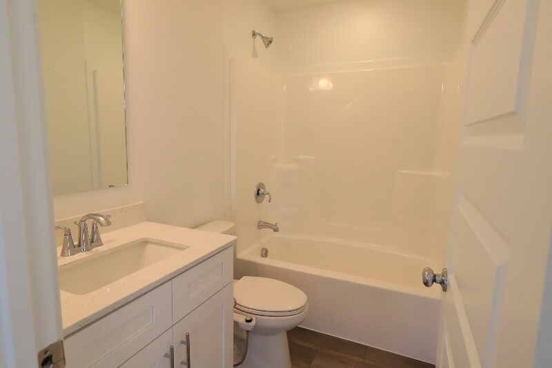 Building Photo - 9316 Benton Dr