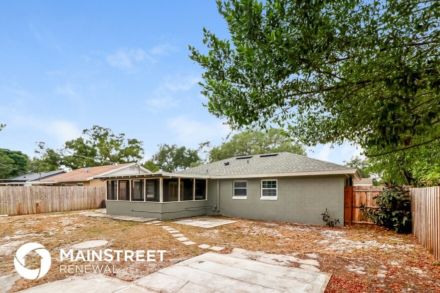 Building Photo - 606 Patrick Ave