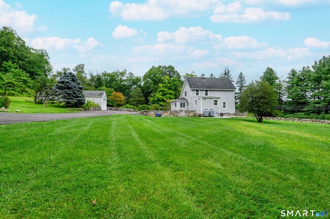 Building Photo - 47 Middle River Rd