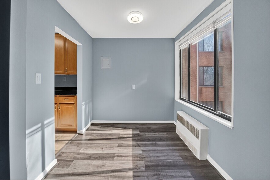 Building Photo - 5112 MacArthur Blvd NW