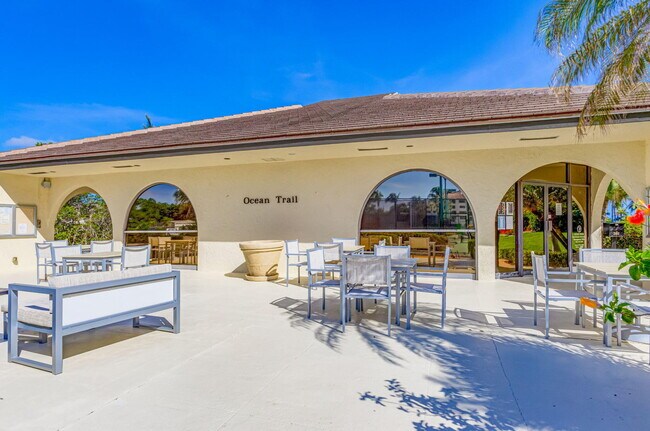 Building Photo - 400 Ocean Trail Way
