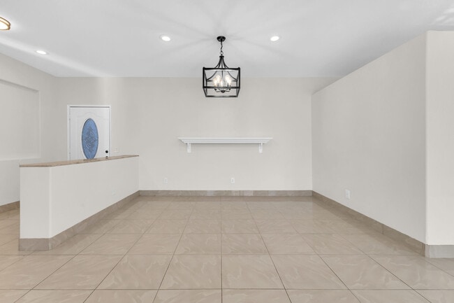 Building Photo - 83107 Greenbrier Dr