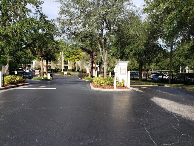 Building Photo - Great 2 Bed 1 Bath Ground floor condo in Legacy Dunes Kissimmee, FL $1599