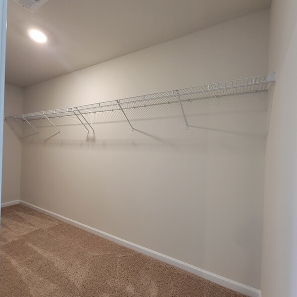 Building Photo - 5037 Markfield Ln