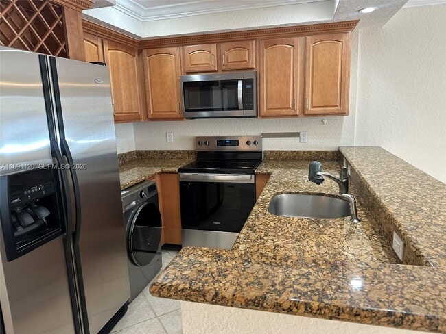 Building Photo - 151 NE 16th Ave