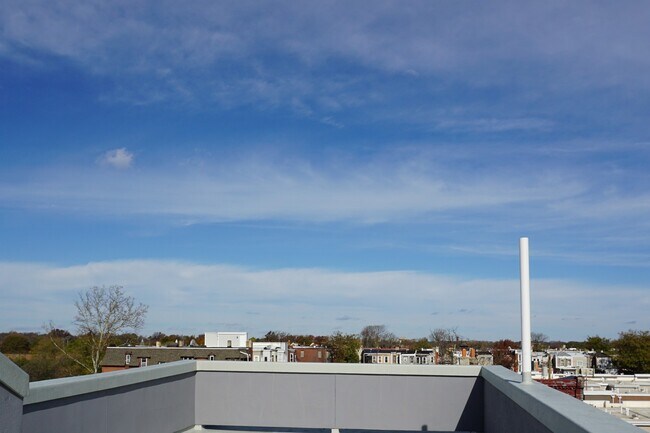 Building Photo - 3230 W Berks St