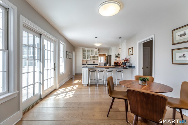 Building Photo - 108 East St