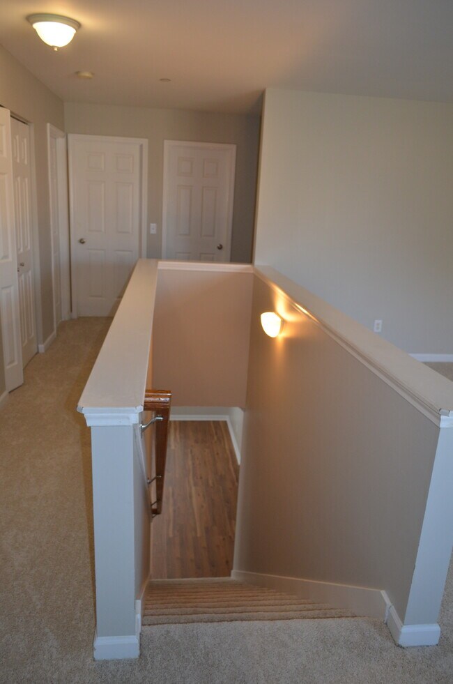 Building Photo - 1401 Peppermint Ln