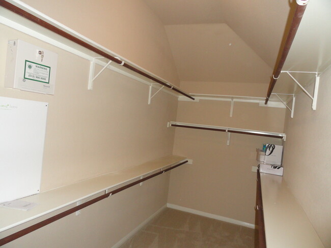Building Photo - 10024 Lisi Anne Dr