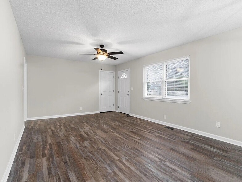Building Photo - 214 Tobacco Rd