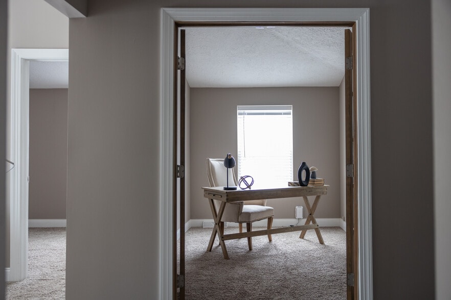 Building Photo - 4226 Broadview Rd