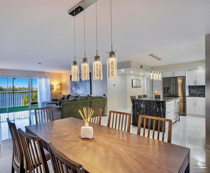 Building Photo - 605 Ives Dairy Rd