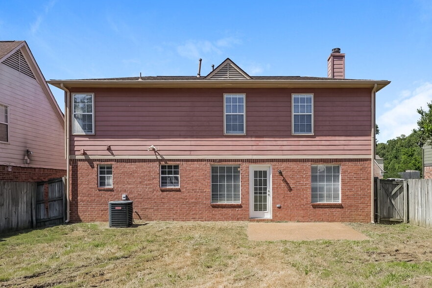 Building Photo - 10047 Cameron Ridge TR