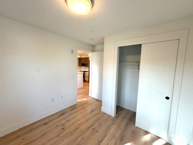 Building Photo - 2747 San Pablo Ave