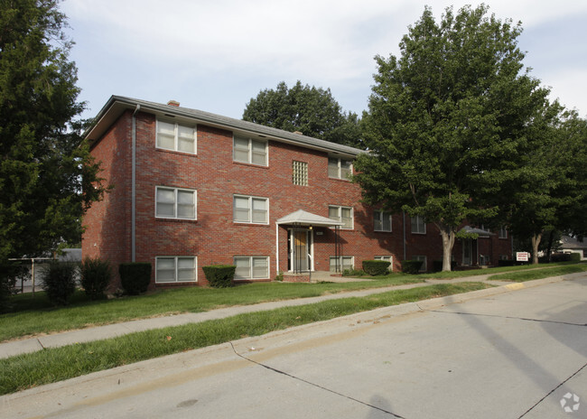 Primary Photo - 4854 S 132nd Ave