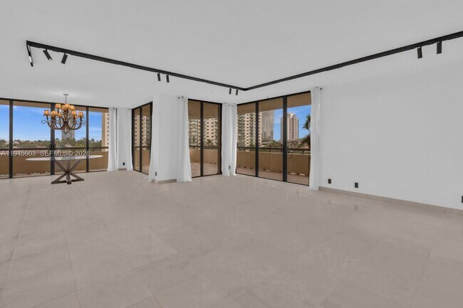 Building Photo - 19355 Turnberry Way