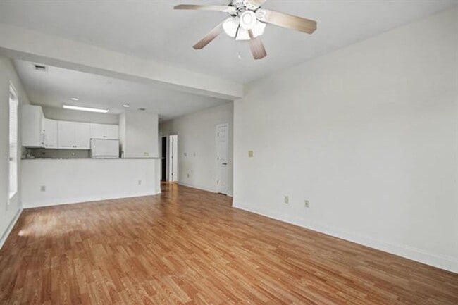 Building Photo - BEAUTIFUL 3BD, 2BA condo in World Tour