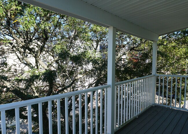 Building Photo - 90 Conwell Ave