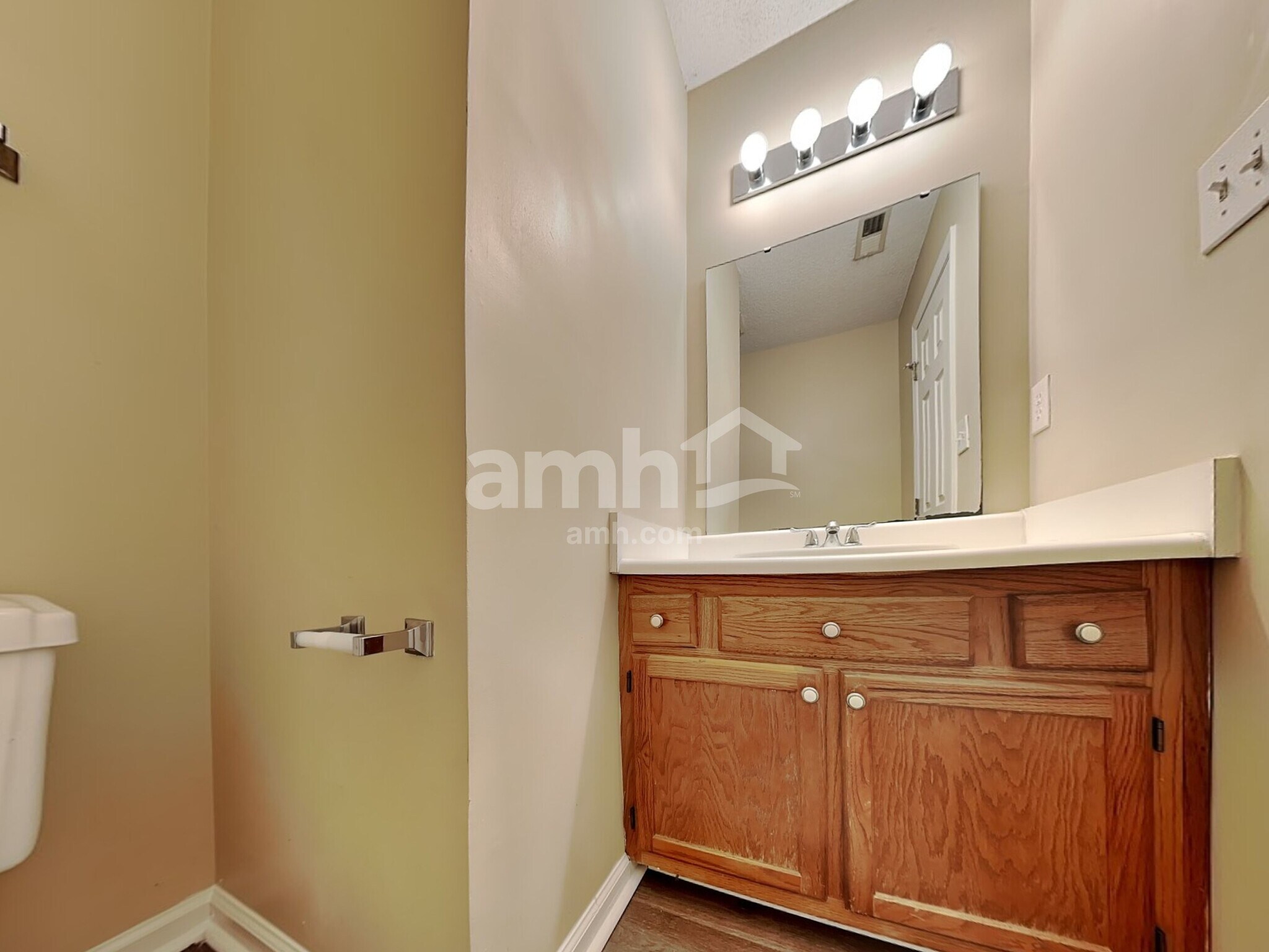 Building Photo - 524 Wyndham Dr