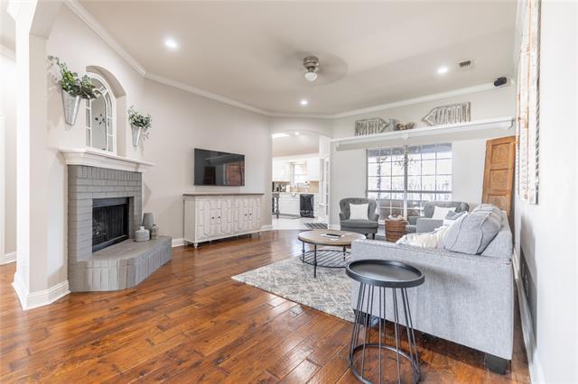 Building Photo - 801 Dickerson Cir