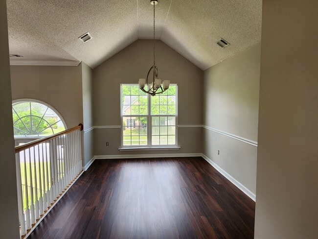 Building Photo - Richmond Place Subdivision