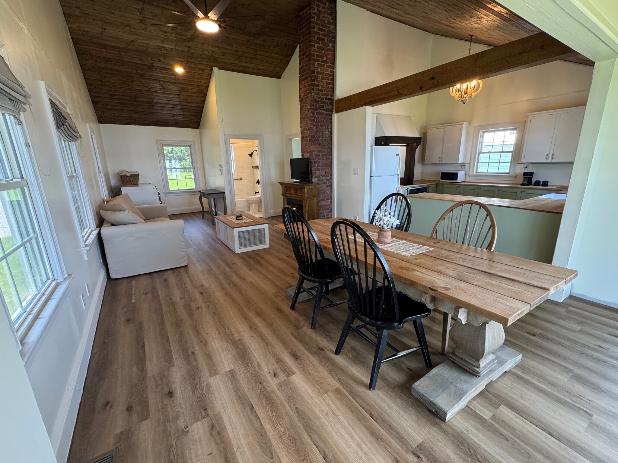 Building Photo - 810 Neuse Dr