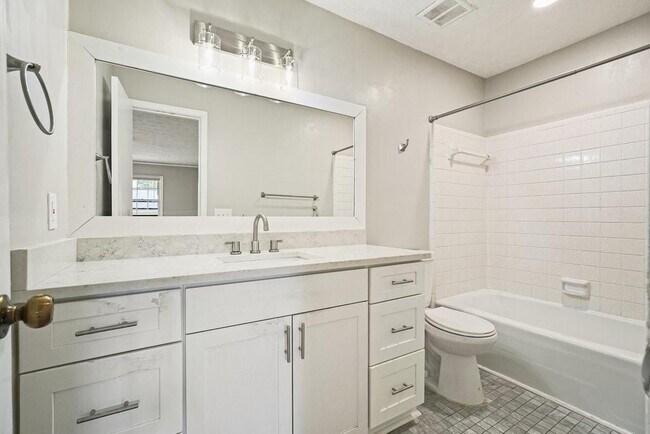 Building Photo - 1524 Brompton Ct