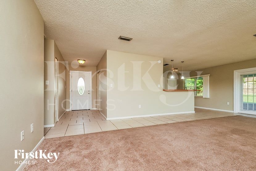 Building Photo - 839 Sherwood Dr