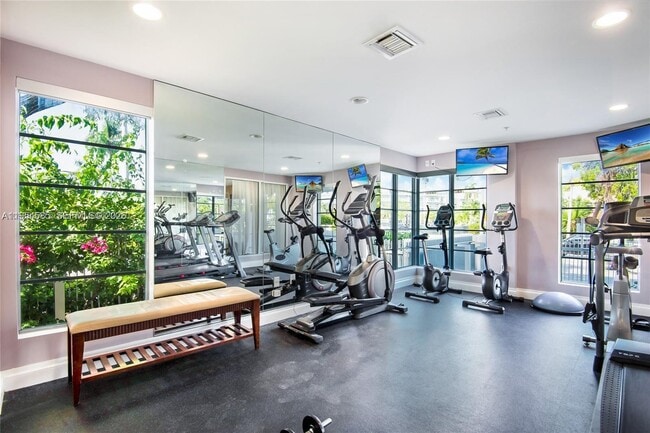 Building Photo - 1015 19th St