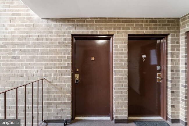 Building Photo - 7599 Gales Ct