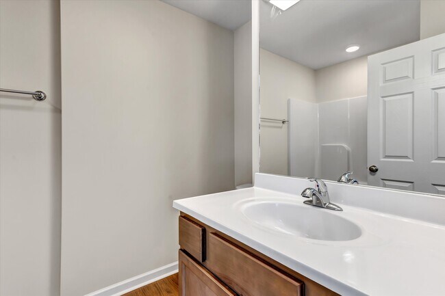 Building Photo - 2022 McCleary Rd