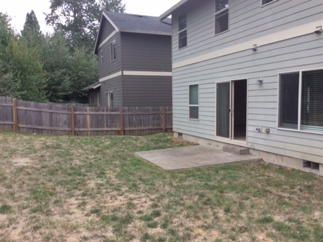 Building Photo - 668 SE Jack Ave