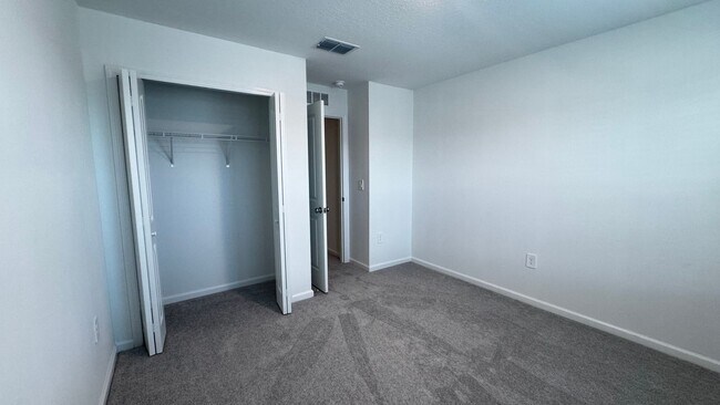 Building Photo - Stunning Brand-New Townhome for Rent in Marion Ranch, Internet, Trash & Lawn Care Included!