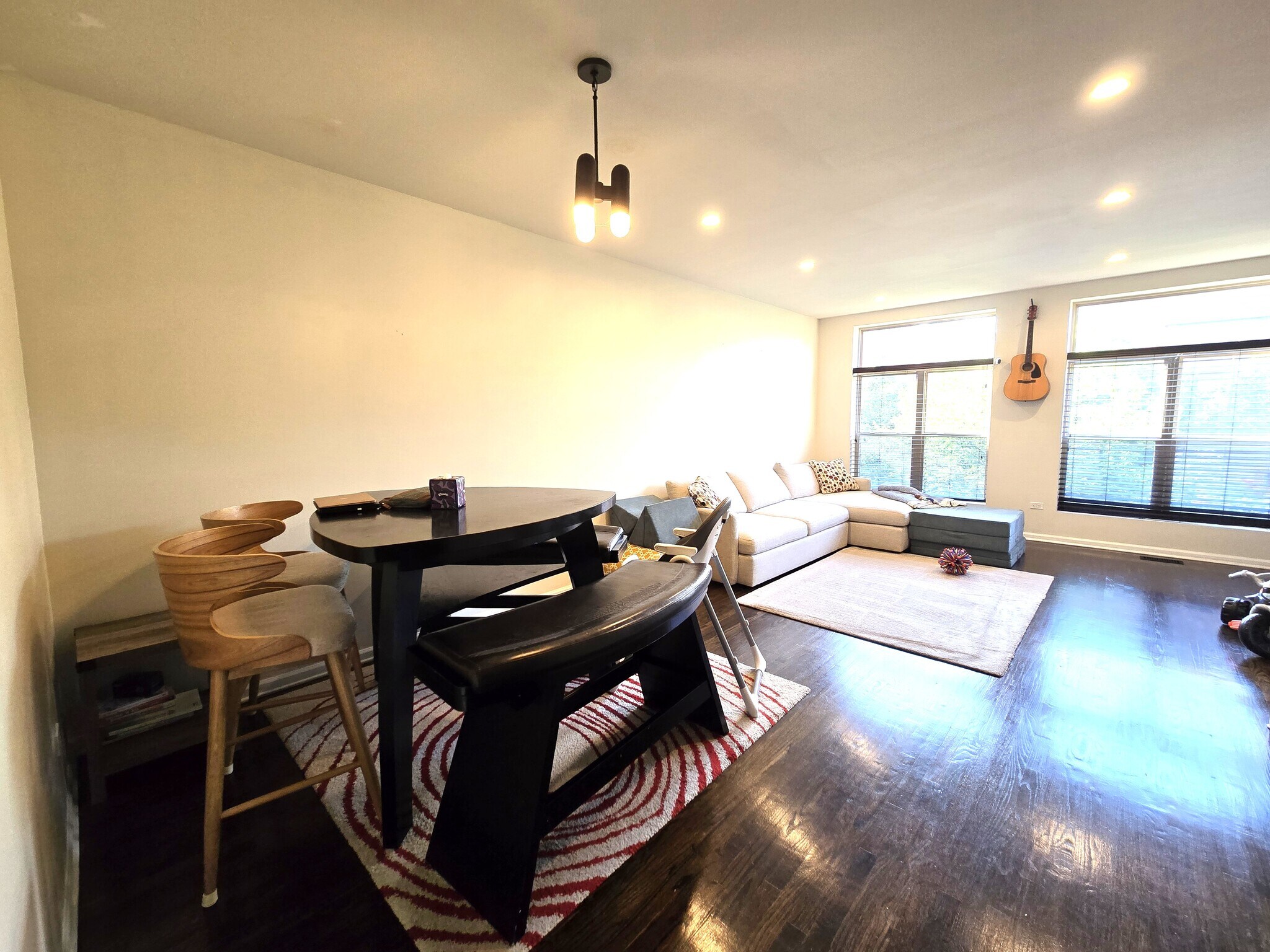 Building Photo - 357 E Eastgate Pl