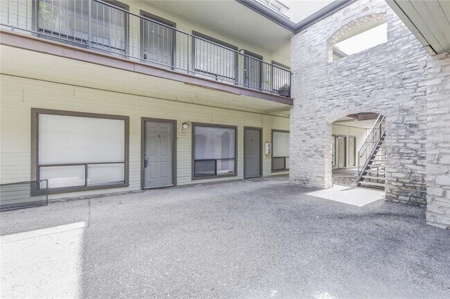 Building Photo - 2815 Rio Grande St