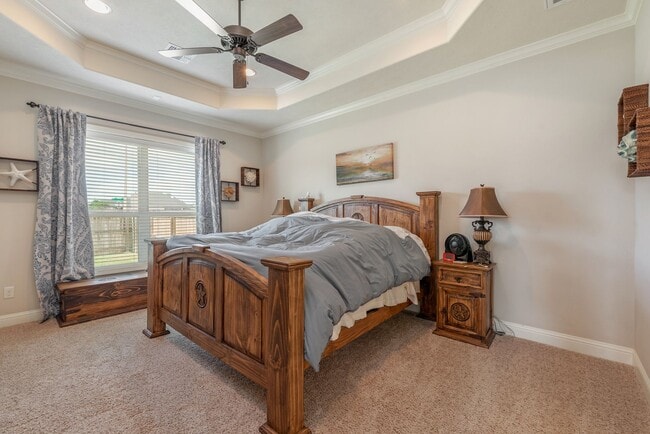 Building Photo - Available August 2026! Beautiful home in the Carters Crossing subdivision!