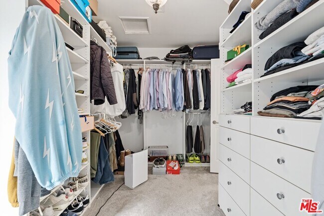 Building Photo - 1862 Kimberly Ln