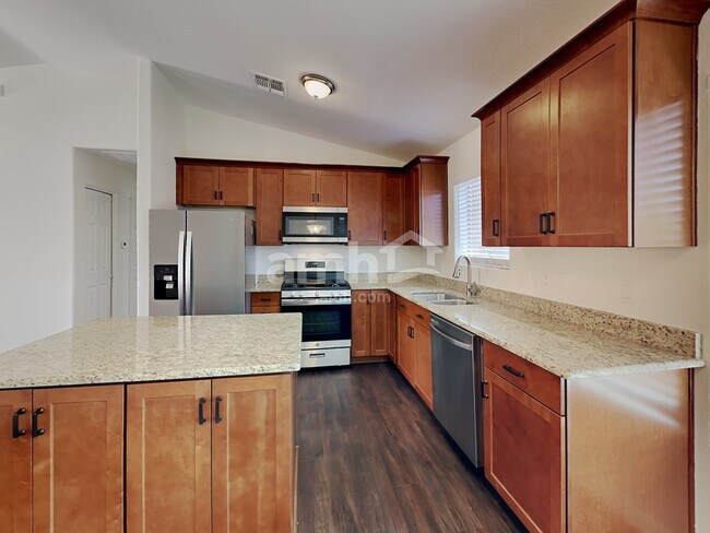 Building Photo - 13187 E Coyote Well Dr