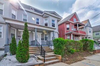 Building Photo - 98 Trask Ave