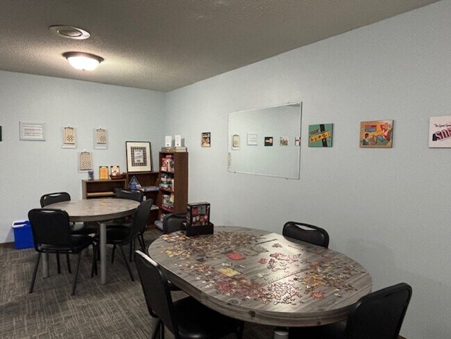 Building Photo - Great 1 BR/1 BA Condo in the Heart of Litt...