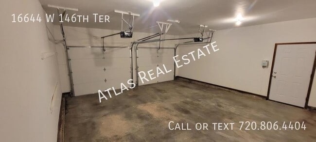 Building Photo - Exceptional home in Havencroft! 1.5 Story ...