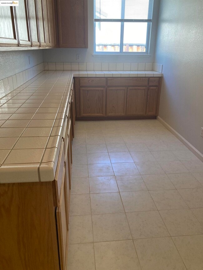 Building Photo - 10448 Almanor Cir
