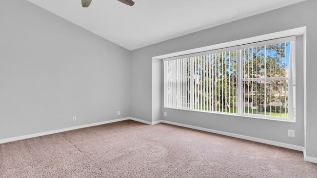 Building Photo - Spacious, light, bright 2 Master BR, 2-car...